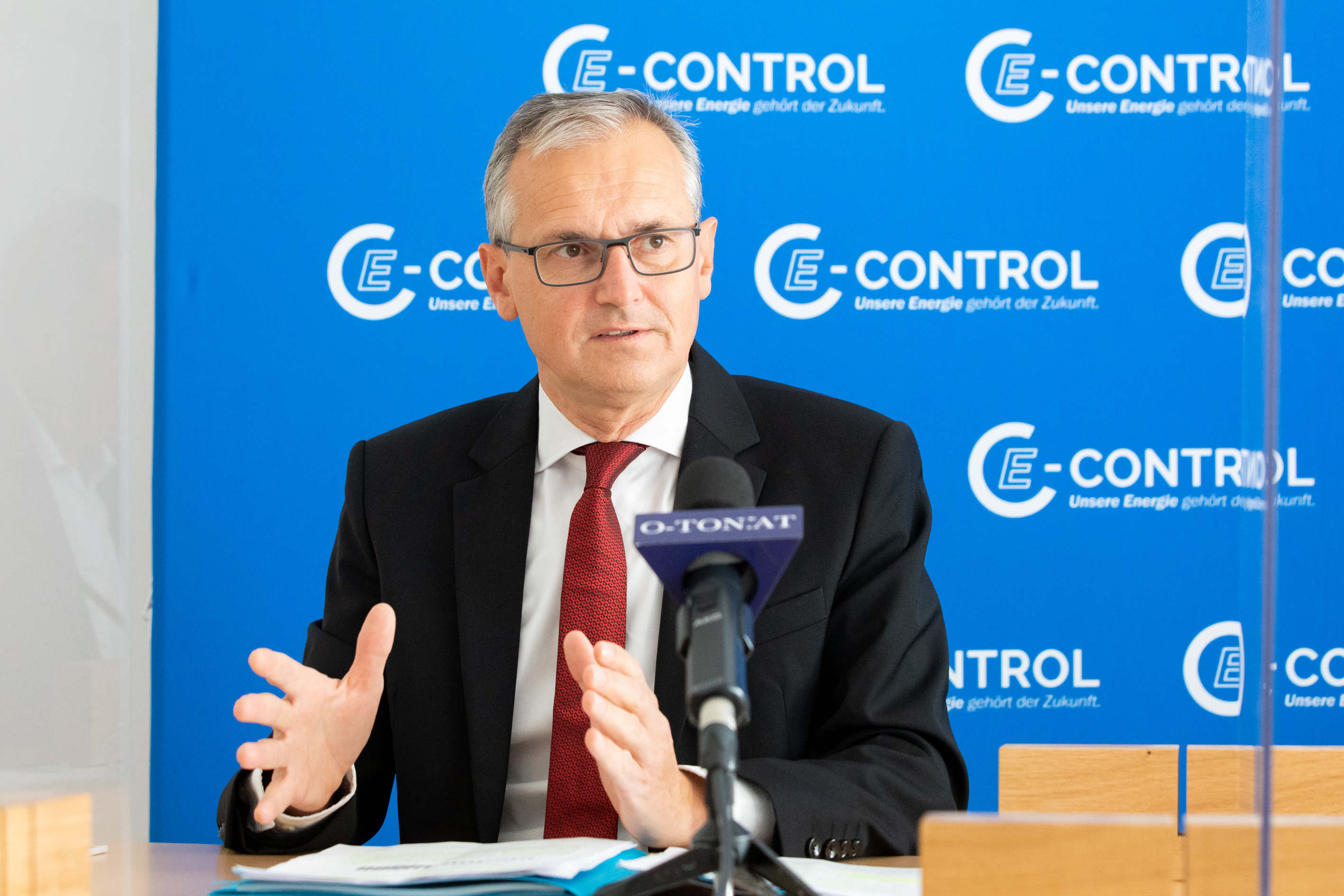 Abb. 3: Dr. Wolfgang Urbantschitsch, LL.M., Vorstand E-Control