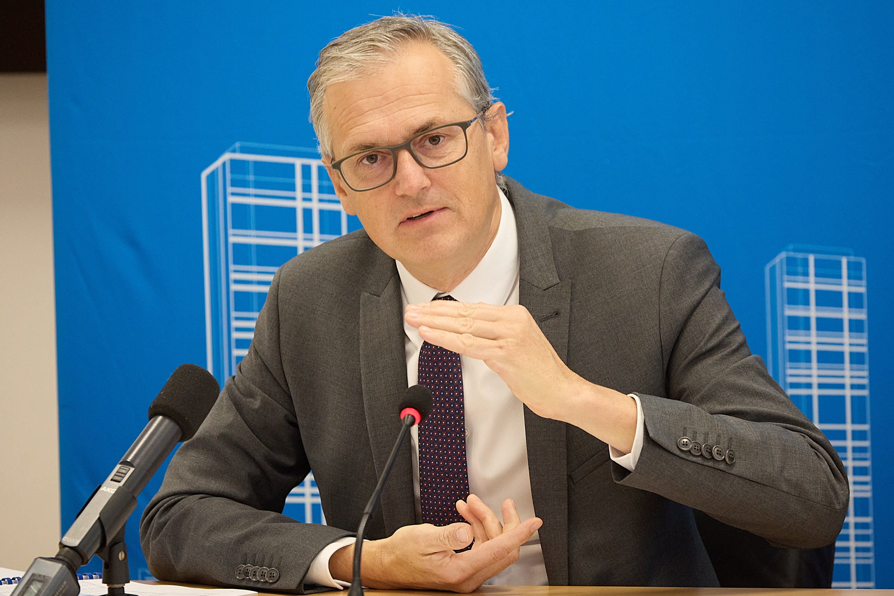 Dr. Wolfgang Urbantschitsch, LL.M