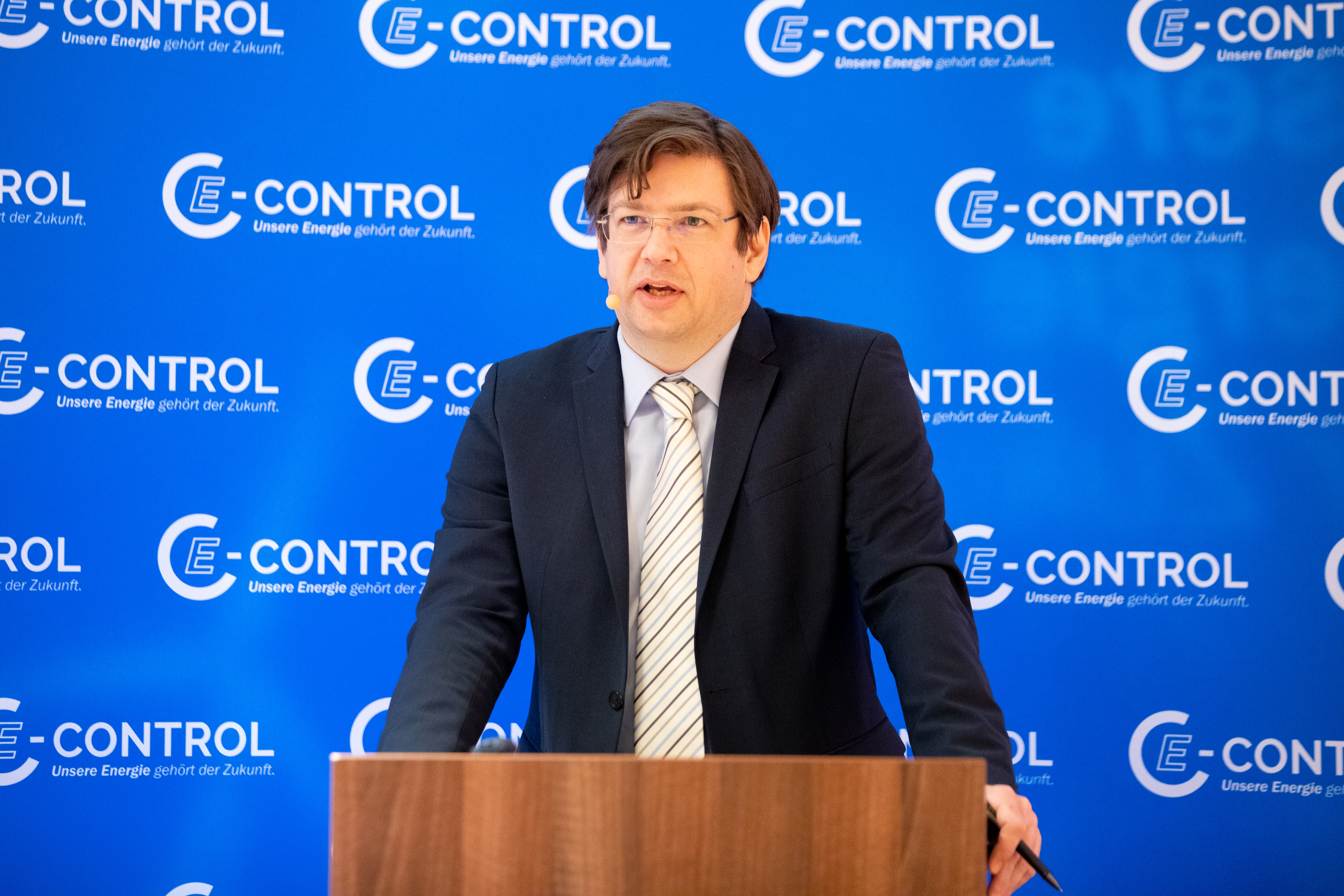 Moderator Martin Szelgrad