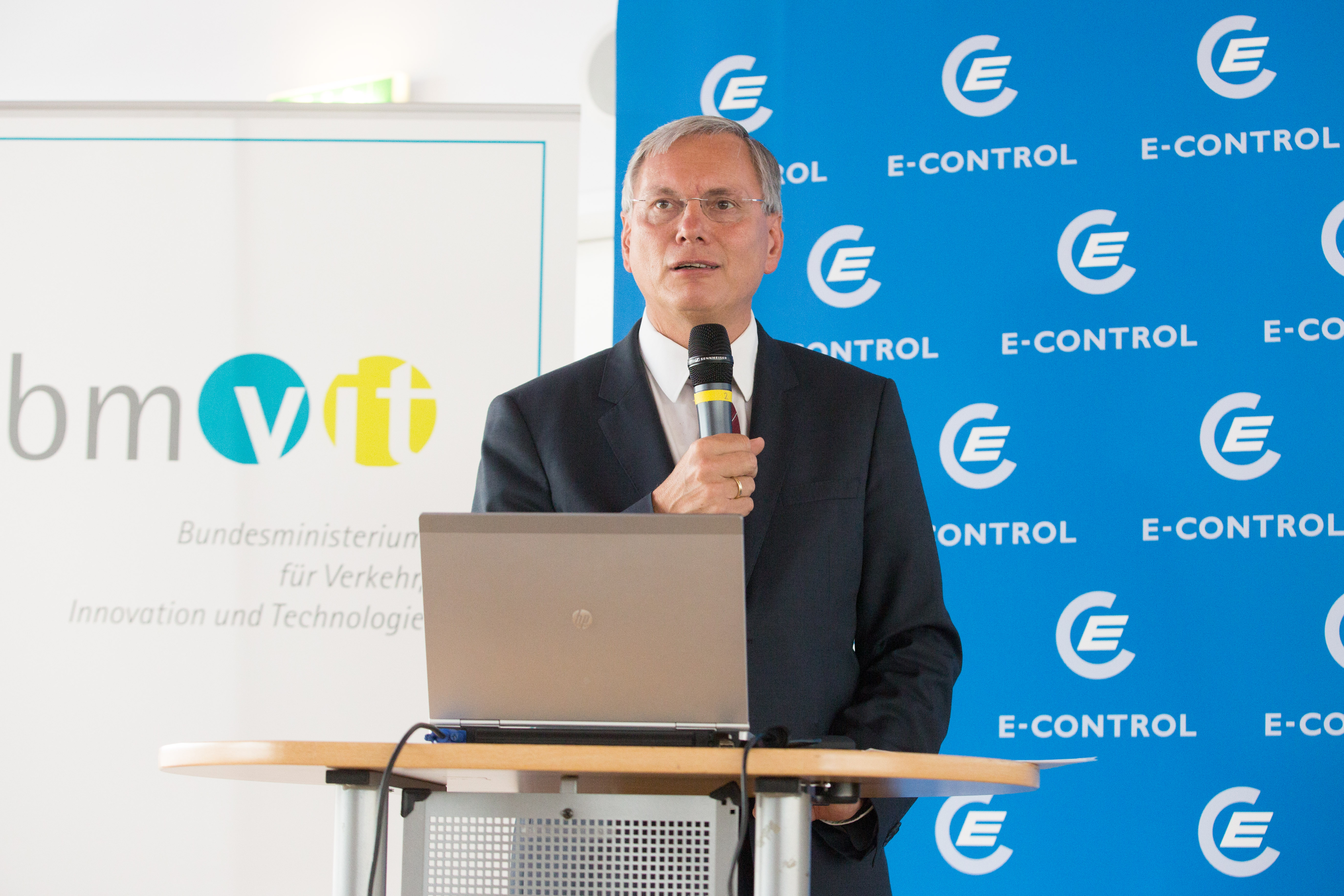 Bundesminister Alois Stöger eröffnet die Veranstaltung